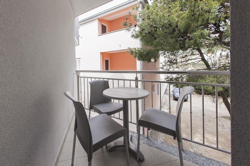 Villa Klara Guest House Baška Voda Екстериор снимка