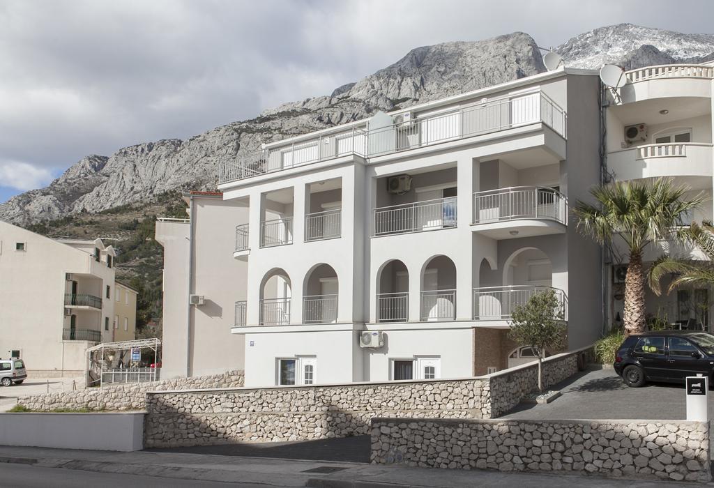 Villa Klara Guest House Baška Voda Екстериор снимка